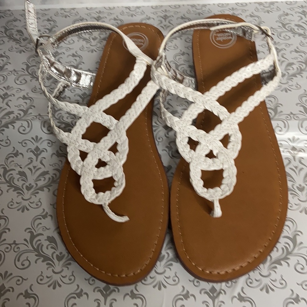 Wonder Nation, white sandals - Picture 1 of 6